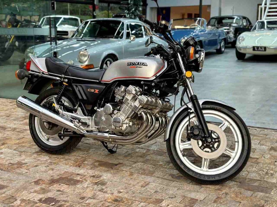 Honda CBX 1050: uma lenda rara e ainda cobiçada