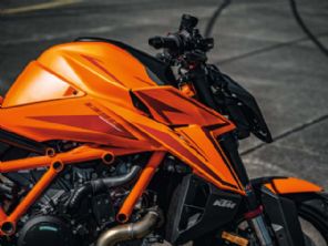 1390 Super Duke R