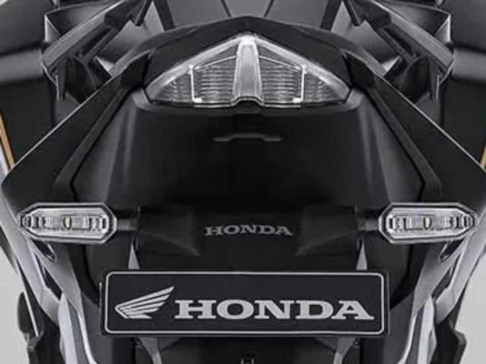 Honda CB150X 2024 - traseira