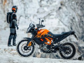 KTM 390 Adventure 2023: pequena aventureira fica mais radical