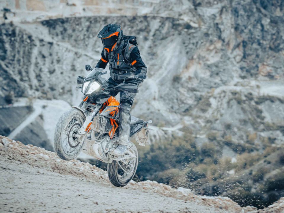 KTM390 Adventure 2023 - 3/4 frente