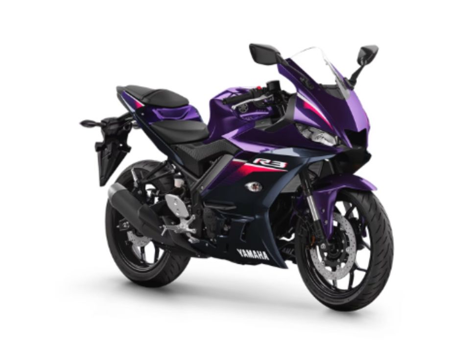 YamahaR3 2024 - 3/4 frente