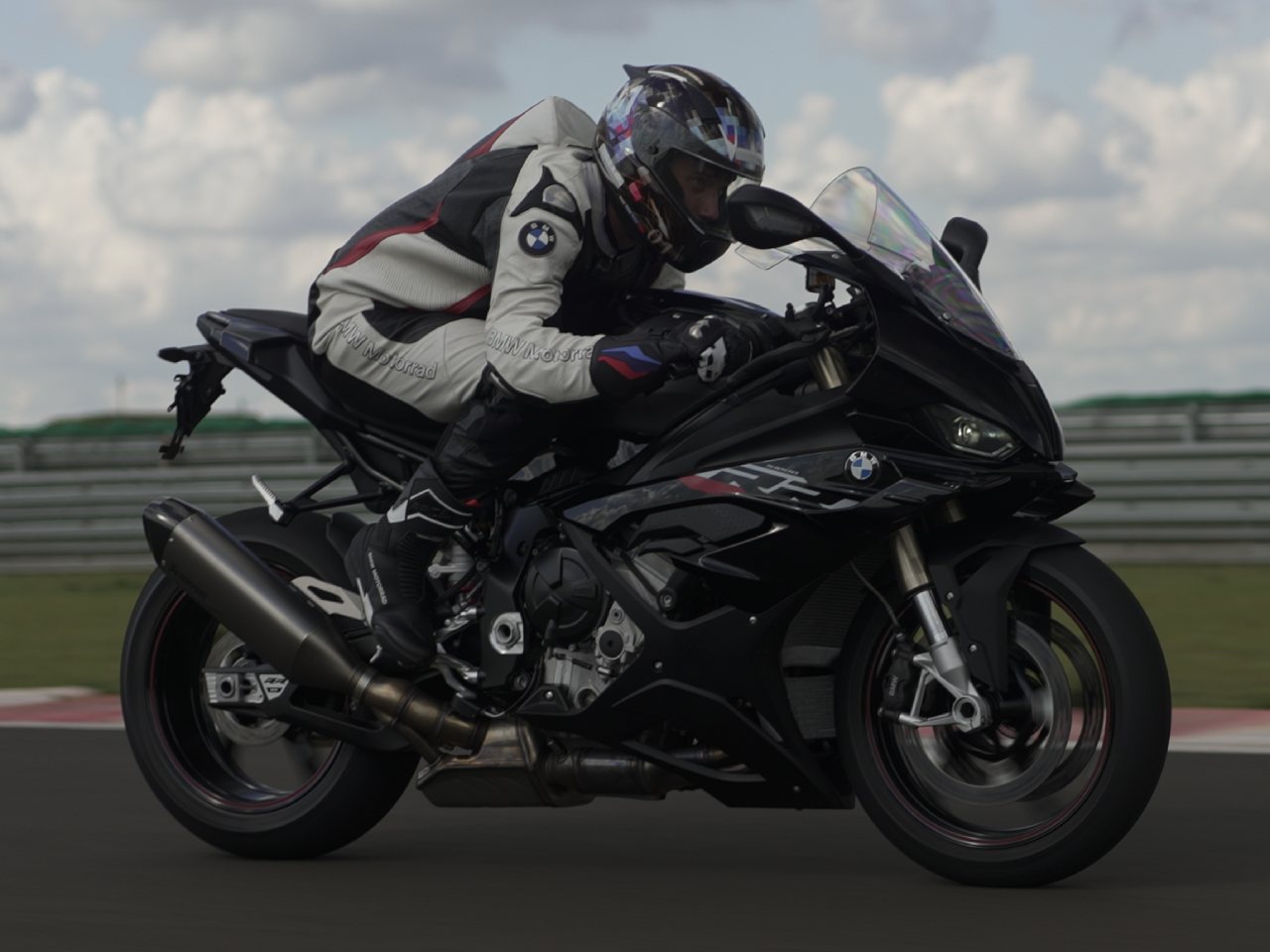 BMWS 1000 RR 2023 - 3/4 frente