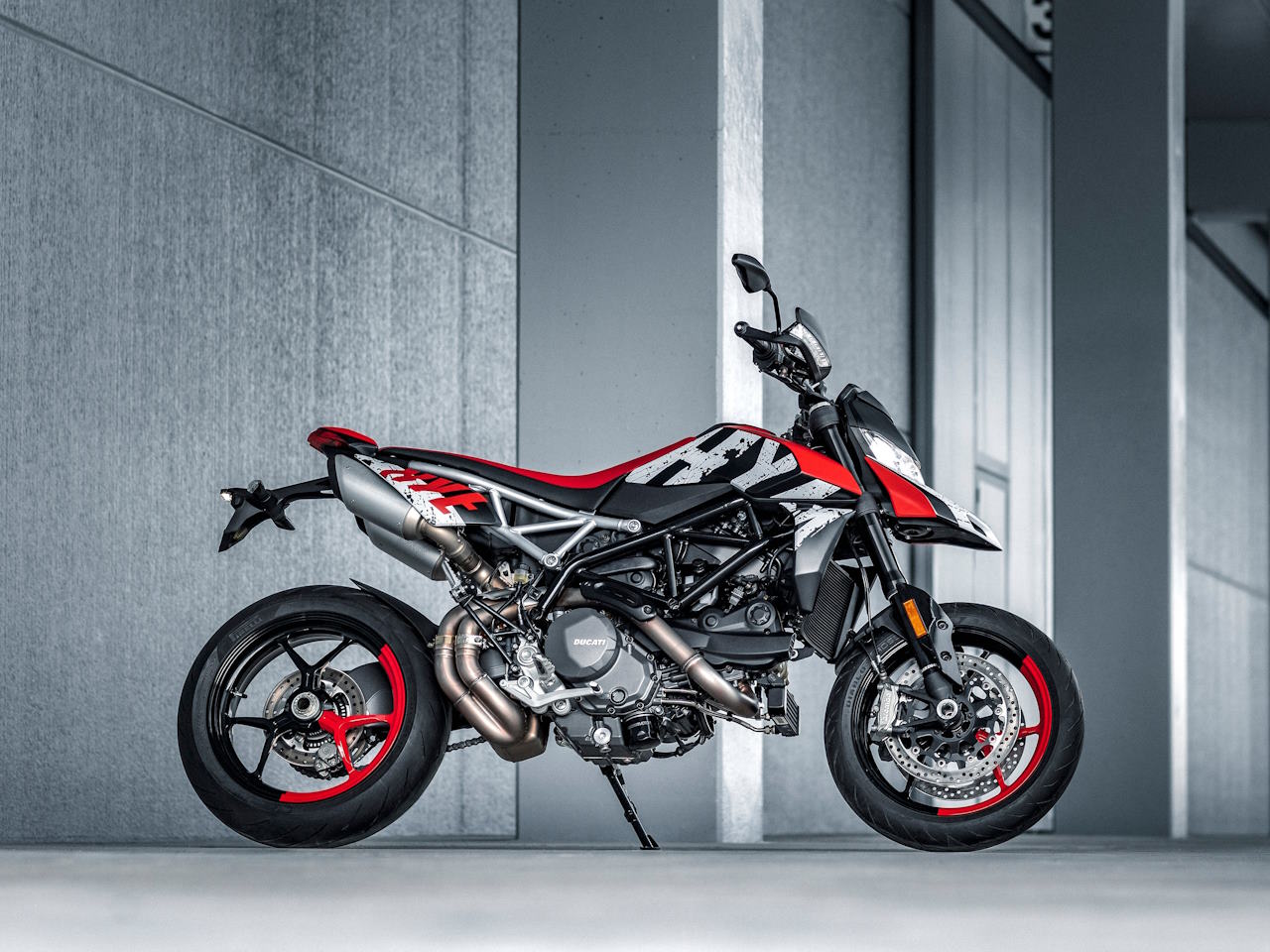 DucatiHypermotard 2024 - lateral