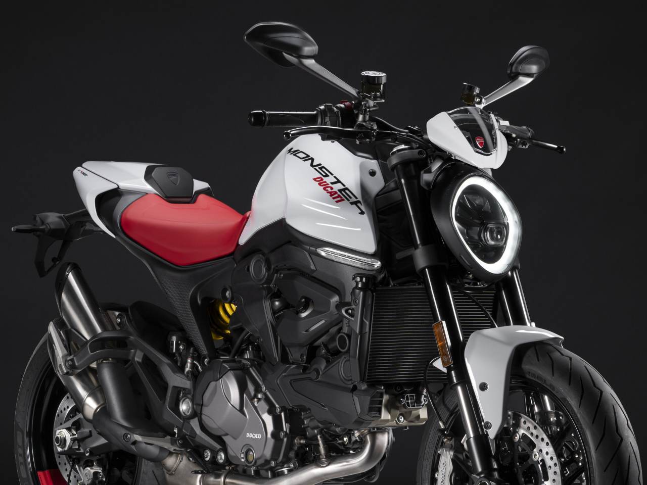 DucatiMonster 2024 - 3/4 traseira