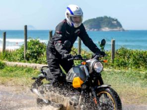 VDEO - Royal Enfield Scram 411: como  andar na 'trail clssica'