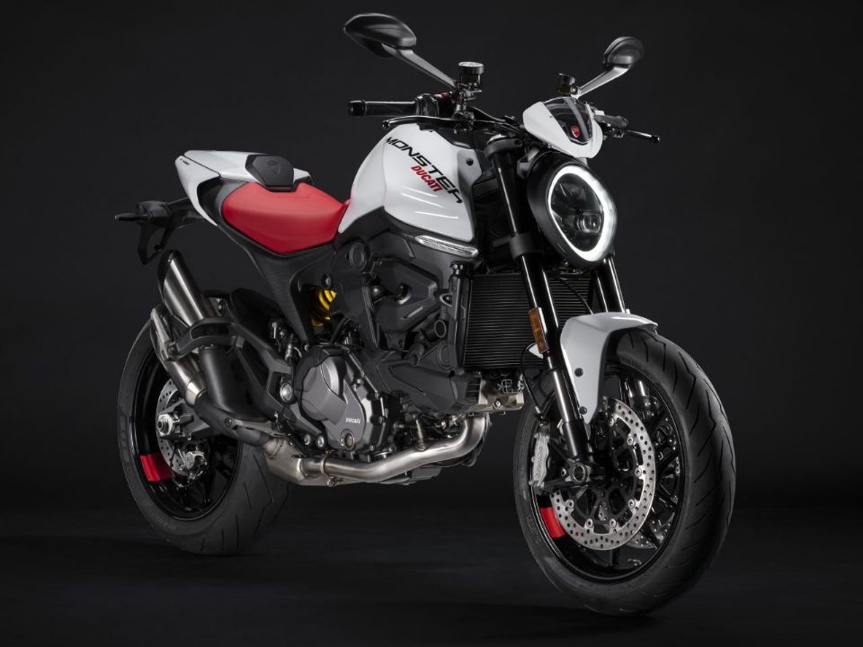 DucatiMonster 2024 - 3/4 frente