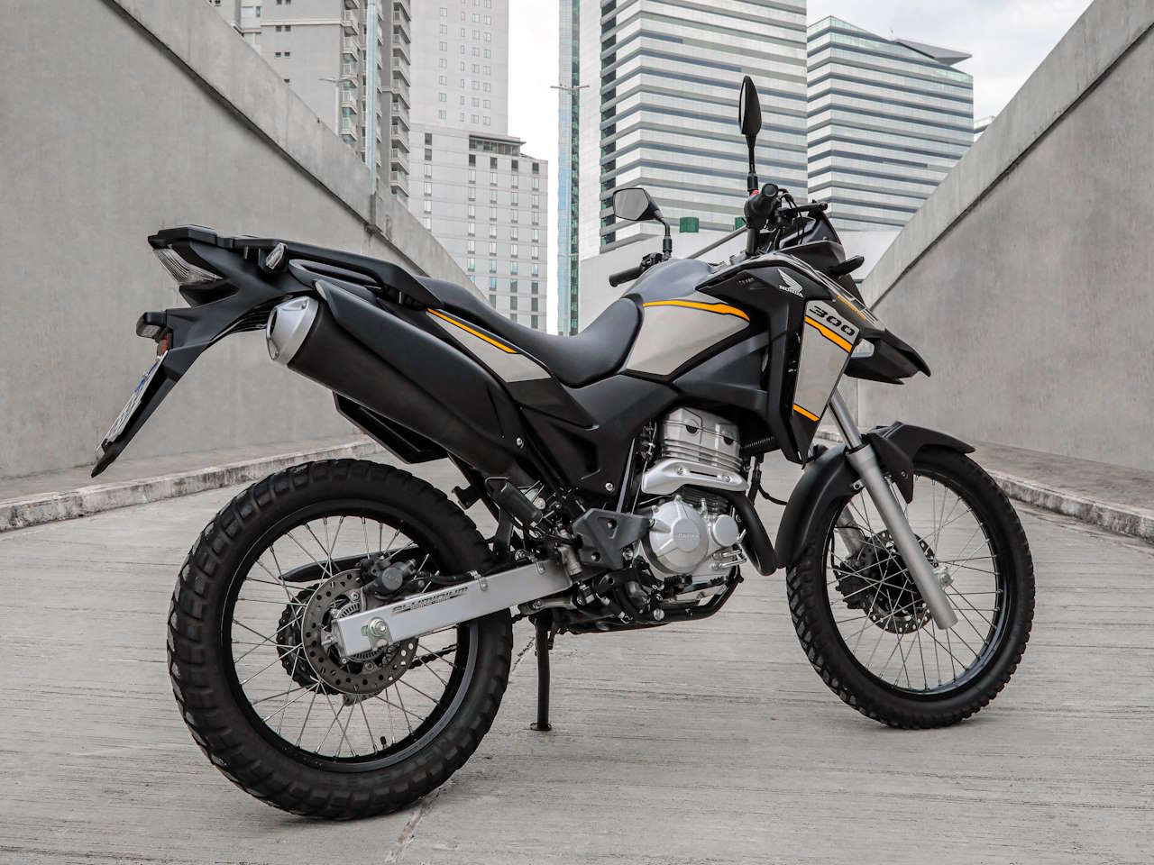 Honda CB 200X: atualizada a 'irmã da XRE 190' - MOTOO