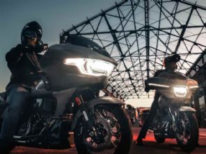 Harley-Davidson aposta em motor '2.0' e tela gigante nas CVO 2023