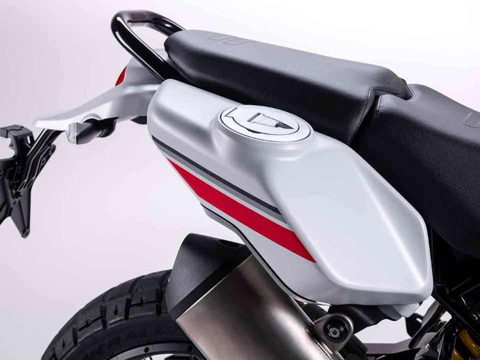 DucatiDesertX 2023 - escapamentos