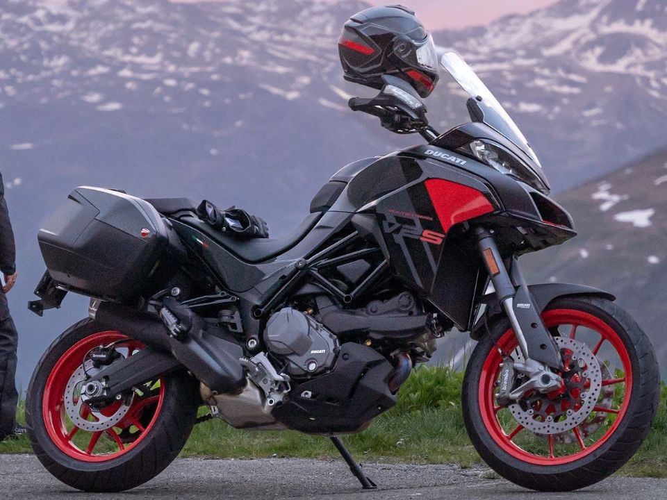 Ducati Multistrada V2 S 2024