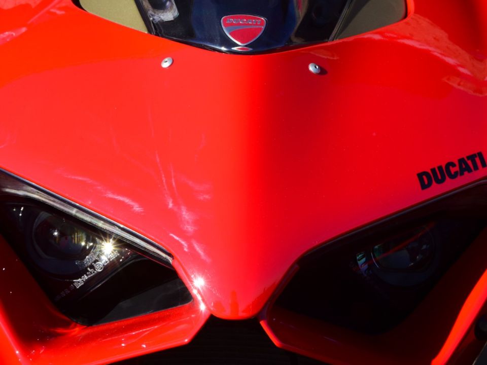 DucatiPanigale V4 S 2023 - frente