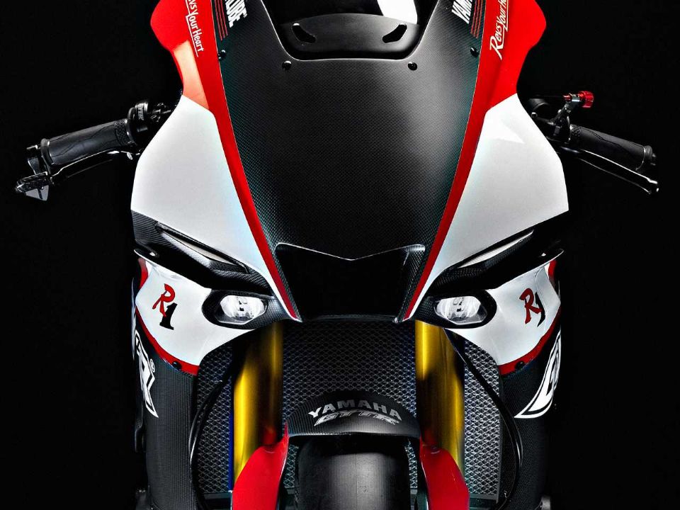 FOTOS: A Yamaha celebra o 20º aniversário da R1 com uma YZF-R1 de  especificação GYTR – MOTOMUNDO