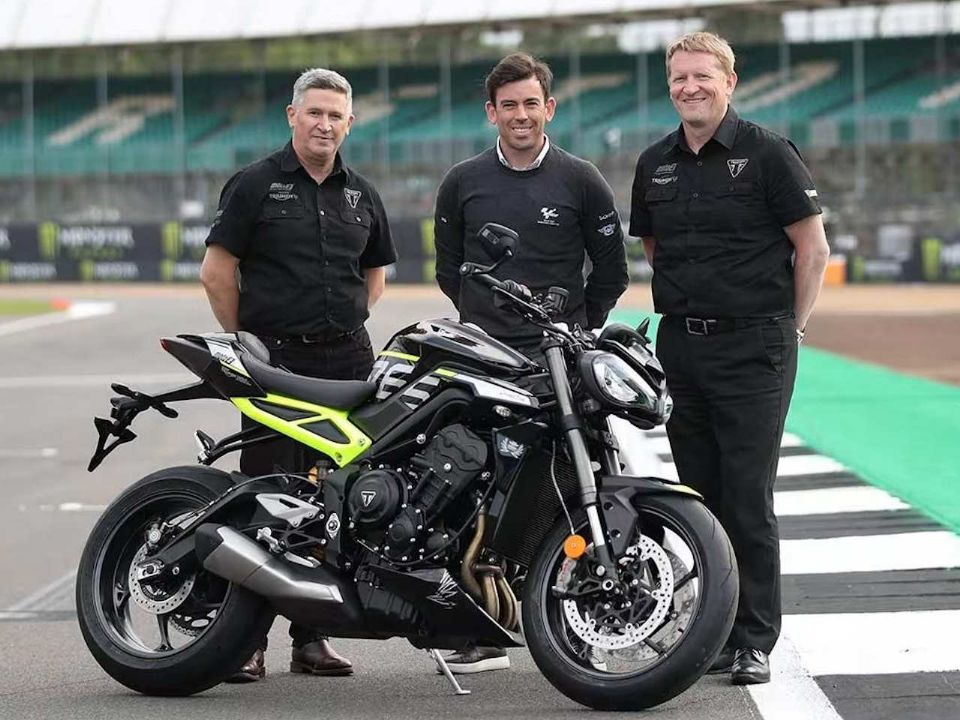 Triumph fornecer o motor triple 765 para o FIM Moto2 at 2029