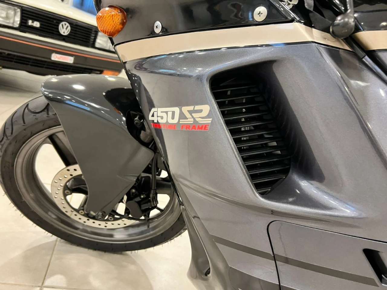 Honda CBR 450 SR 1990 - lateral