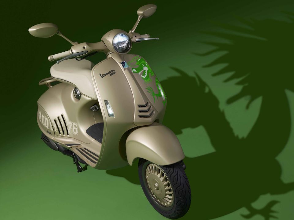 Vespa946