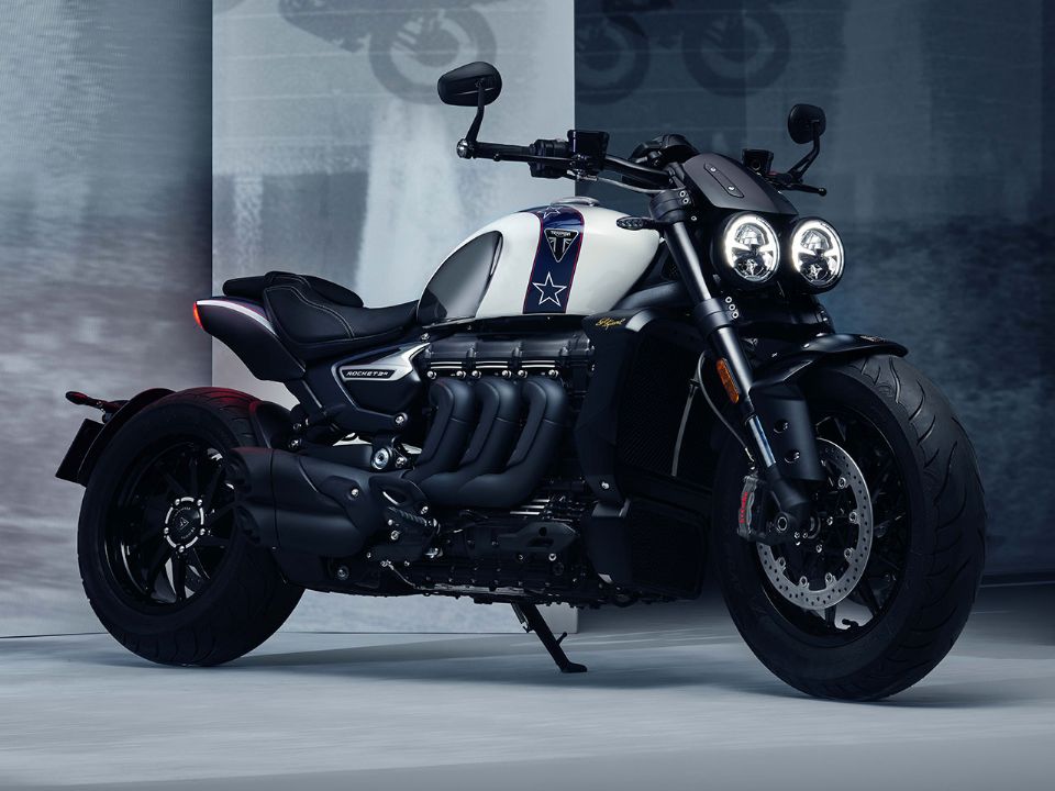 Triumph Rocket 2025 - 3/4 frente