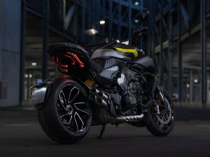 Diavel V4