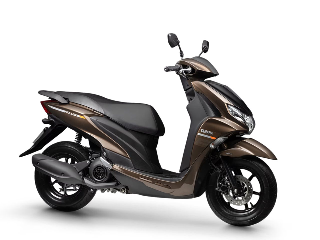 YamahaFluo 2025 - 3/4 frente