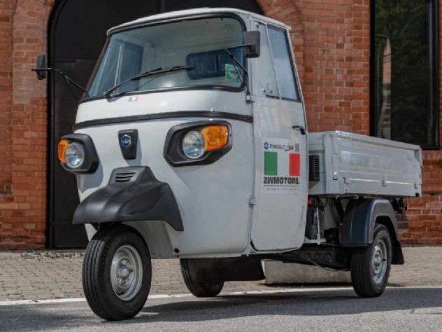 Tuk-tuks no Brasil: conhea as vantagens e economia dos triciclos Piaggio