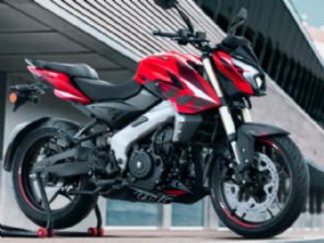 Bajaj Pulsar 400  lanada mais barata que a Dominar 400