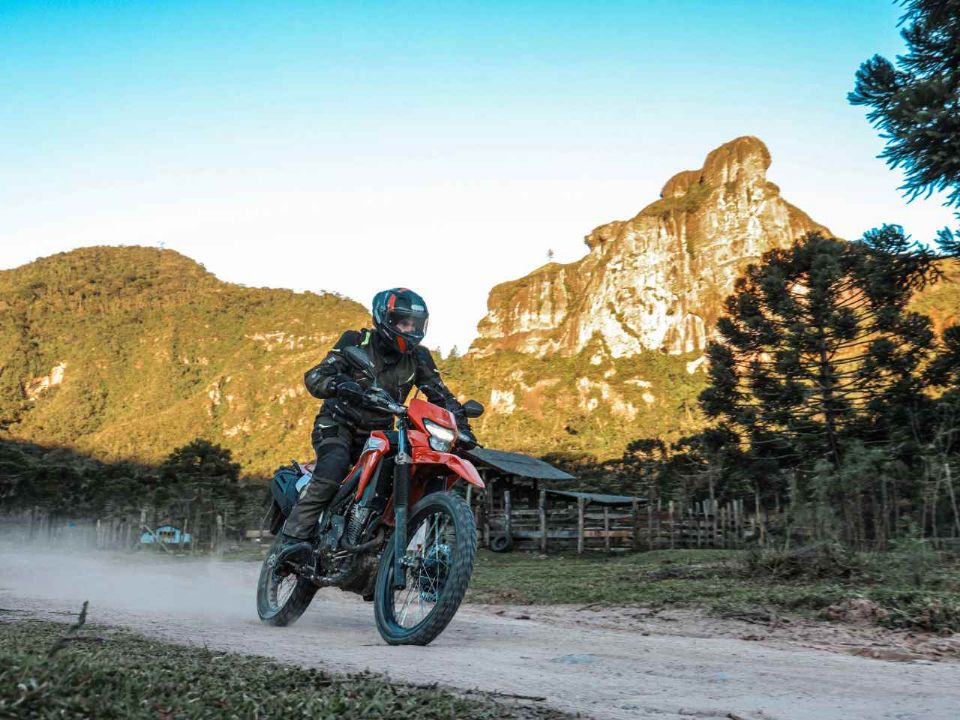 Honda XR 300 L Tornado 2025 - 3/4 frente