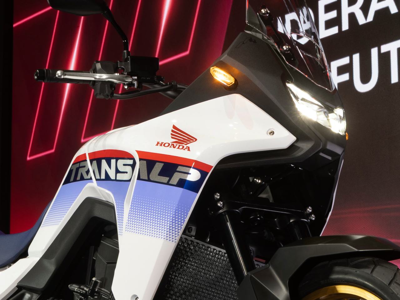 Honda�XL750 Transalp 2026 - 3/4 frente