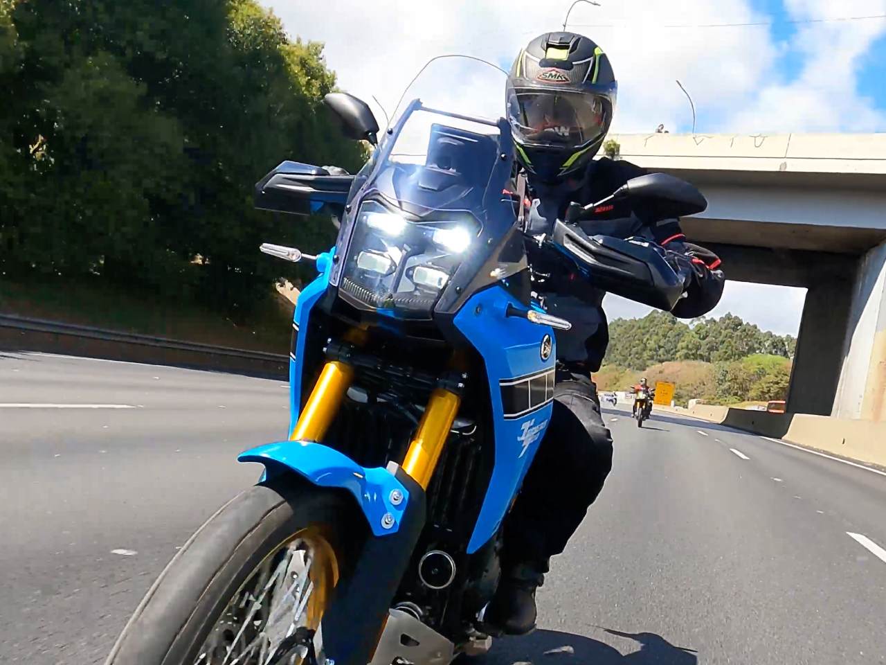 Yamaha�T�n�r� 700 2026 - frente