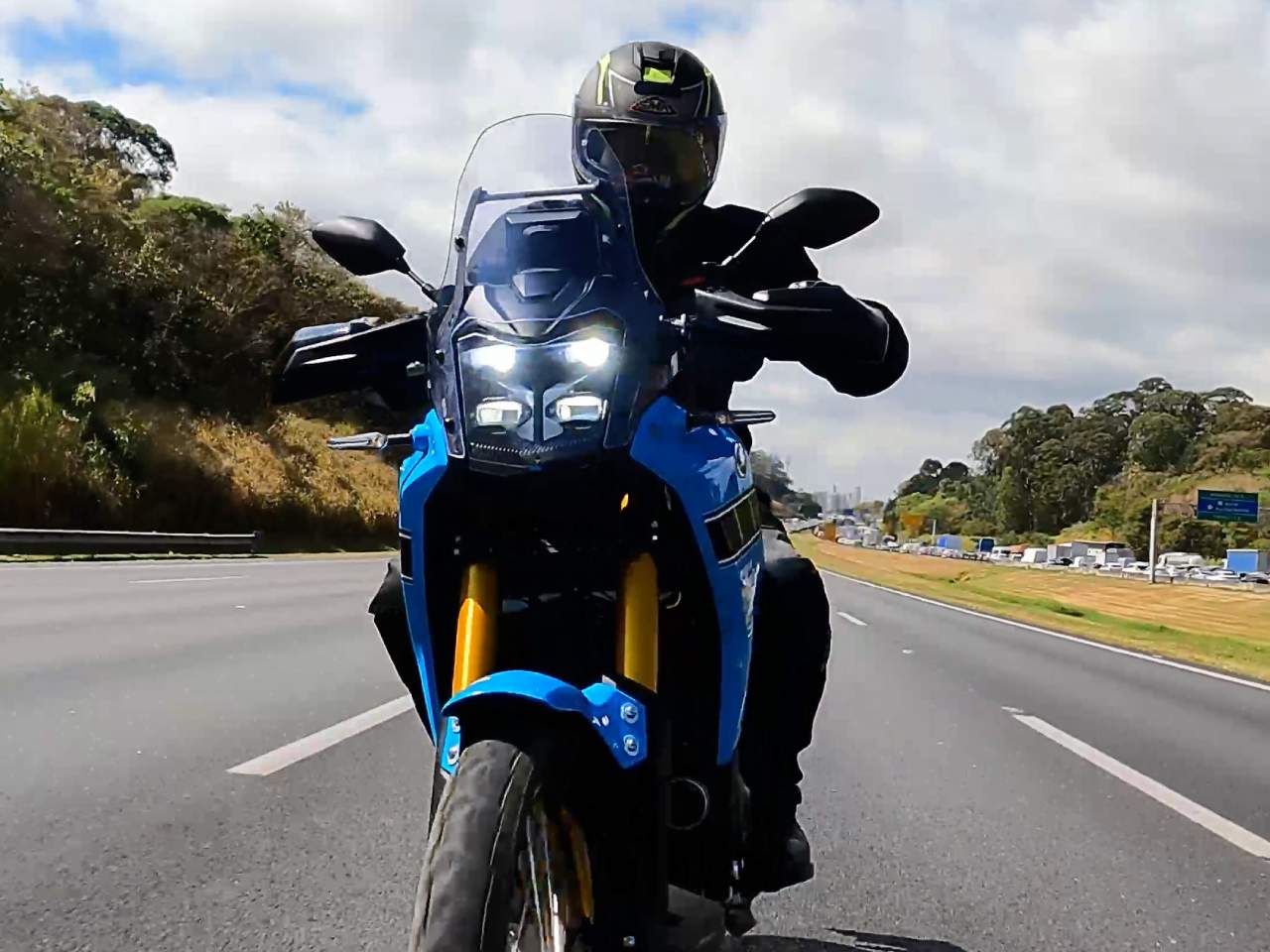Yamaha�T�n�r� 700 2026 - frente