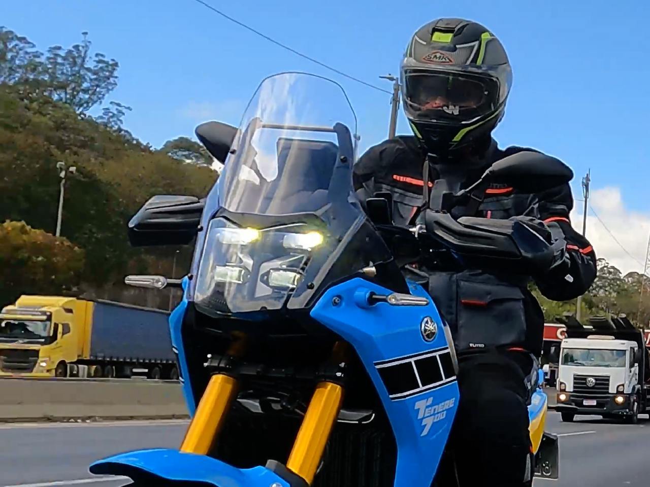 Yamaha�T�n�r� 700 2026 - 3/4 frente