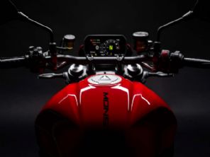 Monster 890