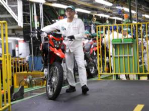 Honda chega a 33 milh�es de motos produzidas no Brasil