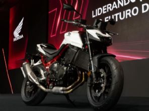 CB750 Hornet