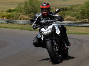 CB750 Hornet