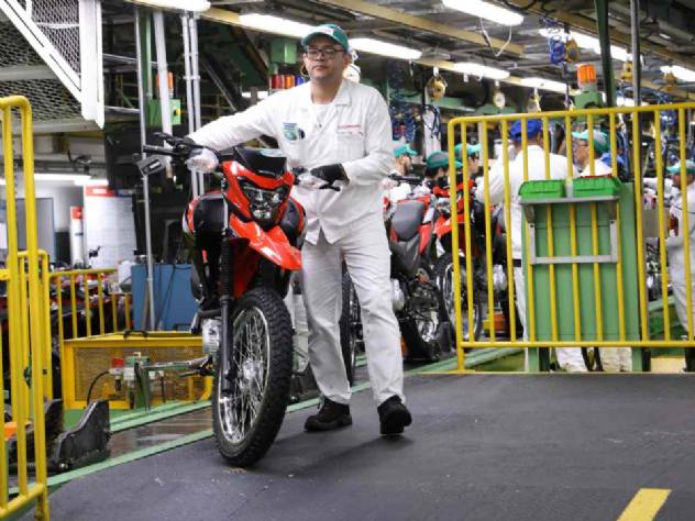 Honda chega a 33 milh�es de motos produzidas no Brasil