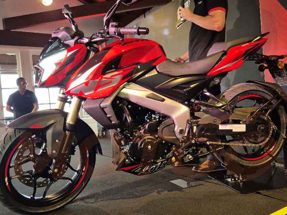 Bajaj�Dominar NS400Z 2026 - lateral