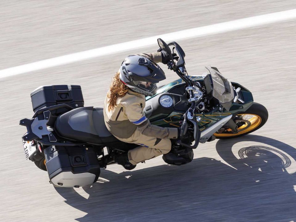 BMW�R 1300 GS 2025 - escapamentos