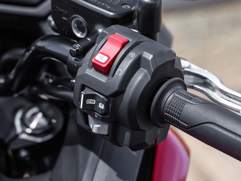Honda�NC 750X 2026 - escapamentos