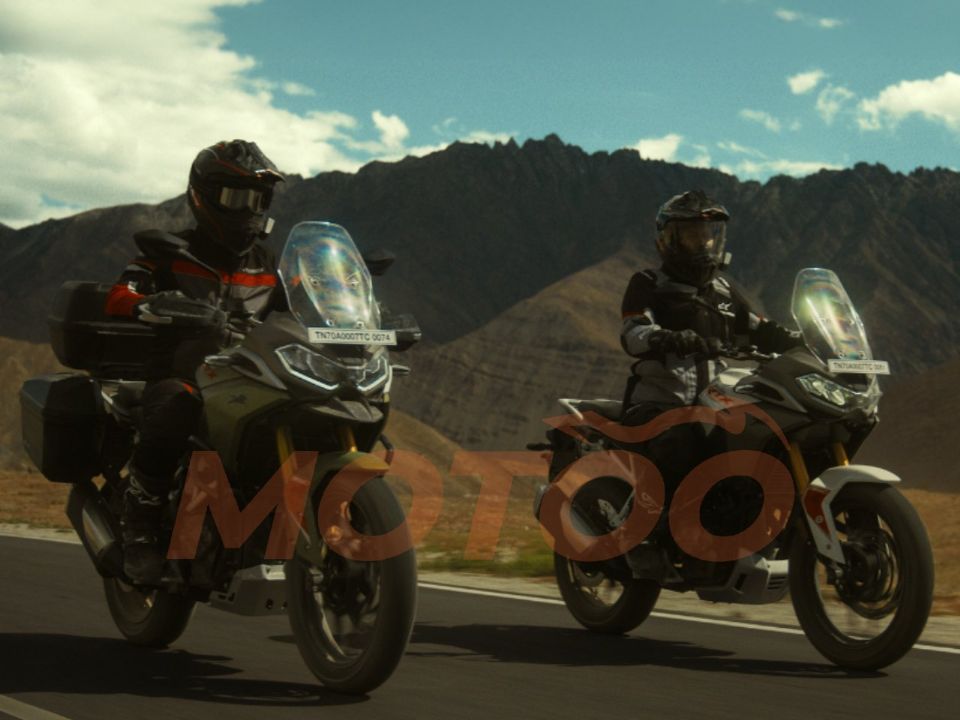 TVS Apache RTX 300 2026