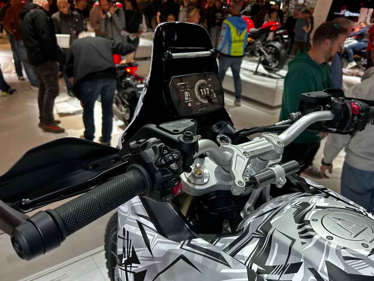 Ducati�DesertX 2026 - painel
