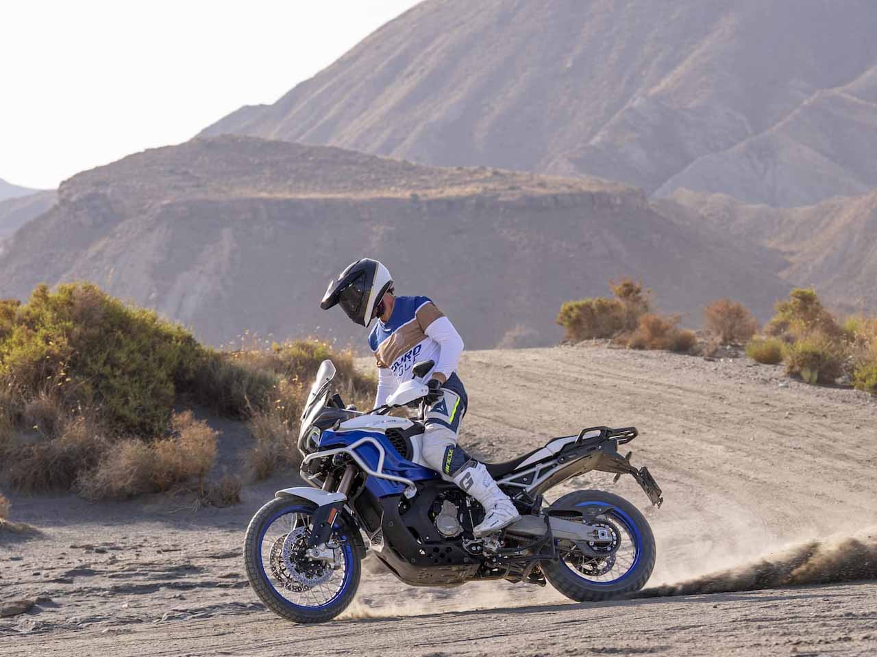 MV Agusta�Enduro Veloce 2026 - lateral