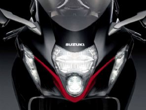 Suzuki lan�a a Hayabusa 2026 com novas cores e ajustes t�cnicos