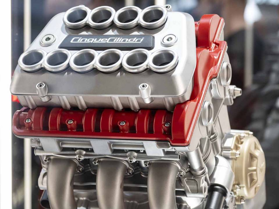 Motor 5 cilindros - MV Agusta