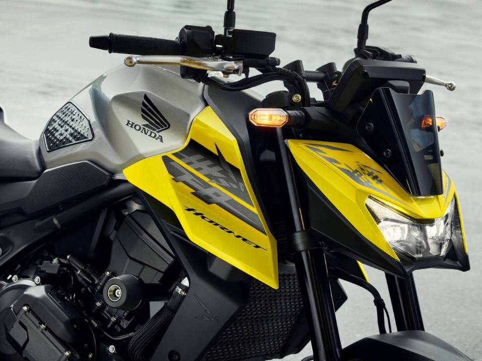 hornet-surge-com-nova-tecnologia-de-trocas-de-marchas-e-pintura-bicolor