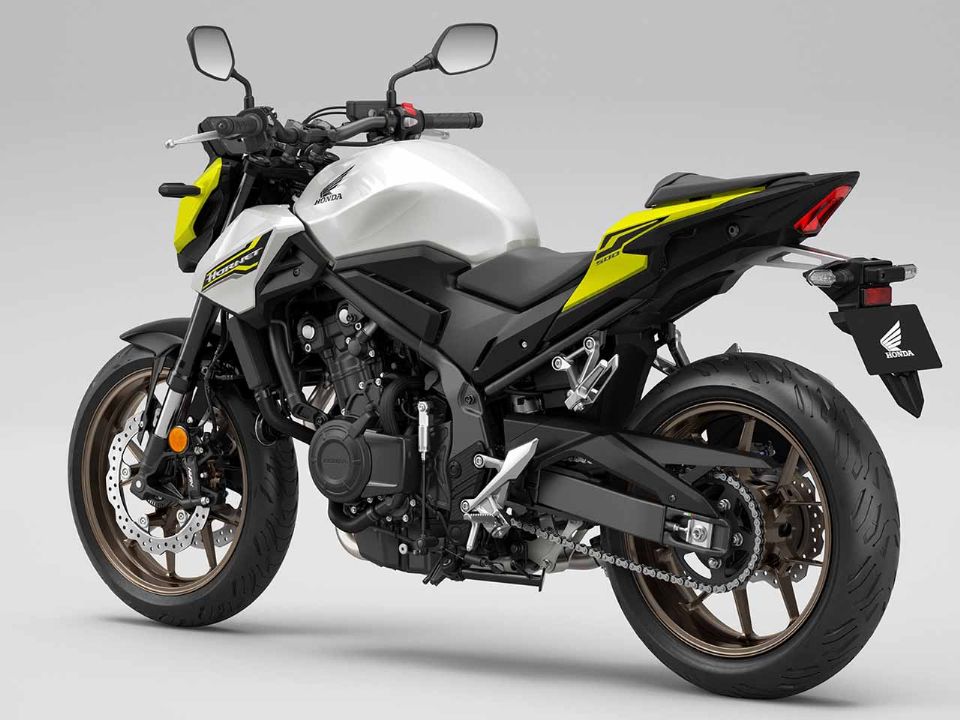Honda�CB500 Hornet 2026 - 3/4 traseira