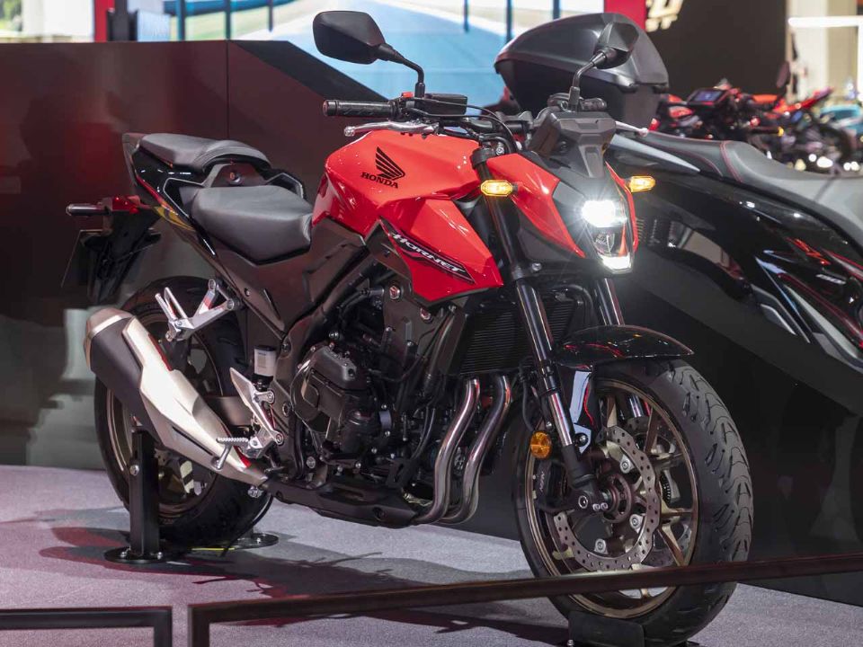 Honda�CB500 Hornet 2026 - 3/4 frente