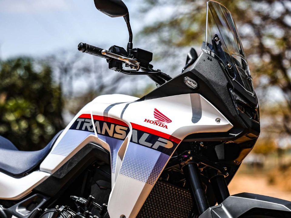 Honda�XL750V Transalp 2026 - escapamentos