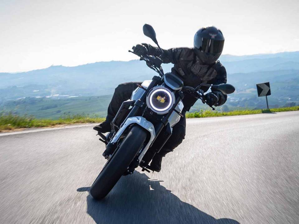 Moto Morini abre loja em Salvador-BA