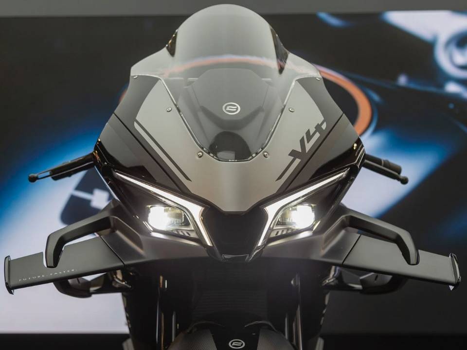 CFMoto V4 SR-RR