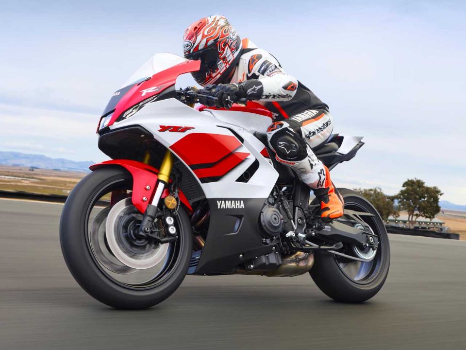 Yamaha R7 2026